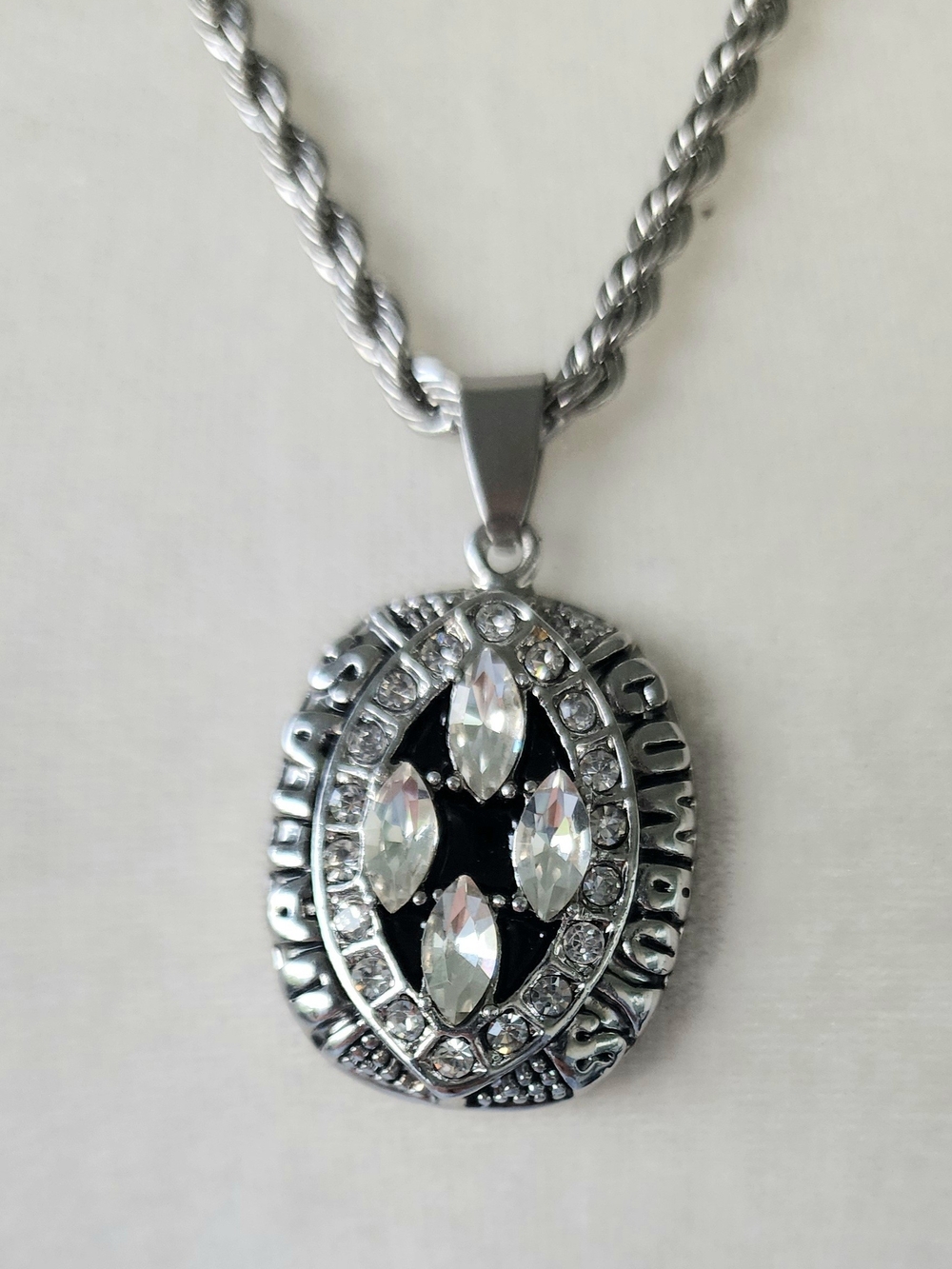Dallas Cowboys Silver-Tone Rope Chain Necklace with Oval Crystal Pendant